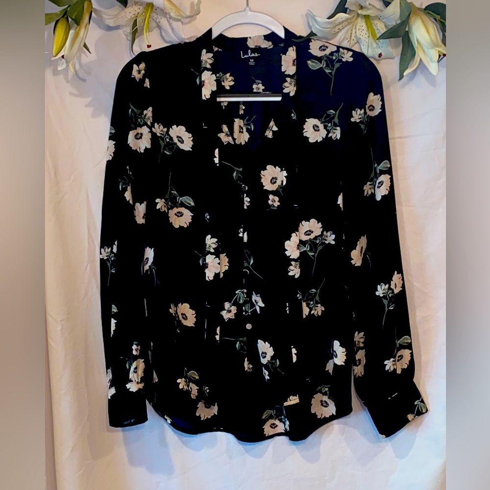 Lulus blouse. Size XS. Sheer black with floral print.
